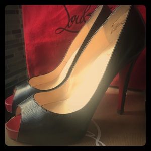 Christian Louboutin Very Prive 120 size 39